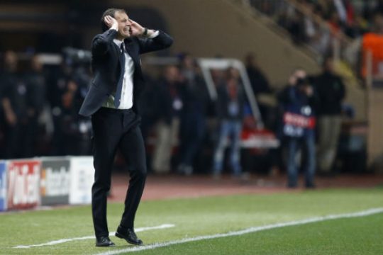 Οι απαντήσεις στο γήπεδο