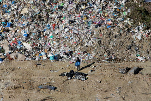 Αγώνας δρόμου για το κλείσιμο των ΧΑΔΑ