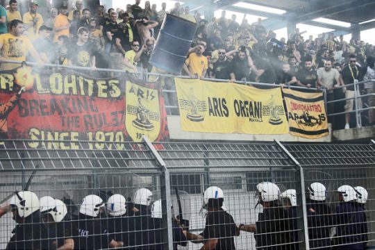 Ψάχνει… παραθυράκια ο Αρης, άρχισαν τα ξεφωνητά
