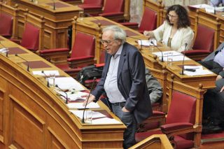 Με μικρές αλλαγές στη Βουλή το πολυνομοσχέδιο