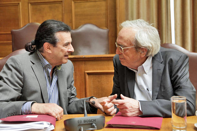 Βελτιώνουν το πολυνομοσχέδιο