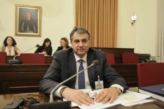 «Μισθούς 300 ευρώ ήθελε η τρόικα»