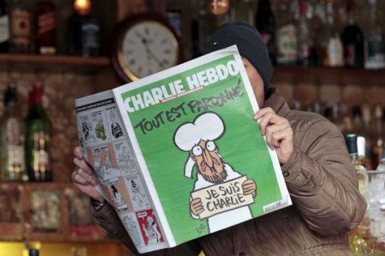 Απειλούν μαθητή που εξέδωσε αφιέρωμα στο Charlie Hebdo
