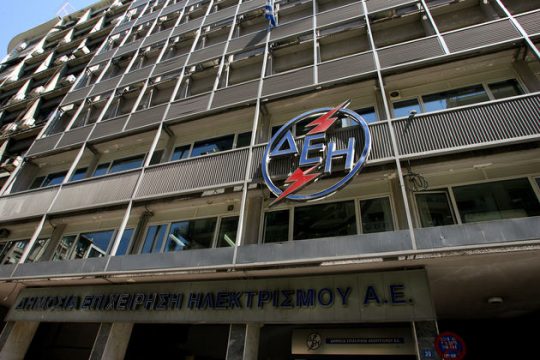 Φωτοβολταϊκά: Διπλή απαίτηση για τέλος ΑΠΕ και τιμές ρεύματος