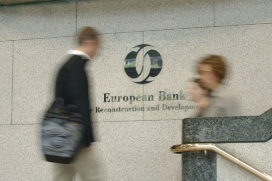Για πρώτη φορά δάνεια προς την Ελλάδα