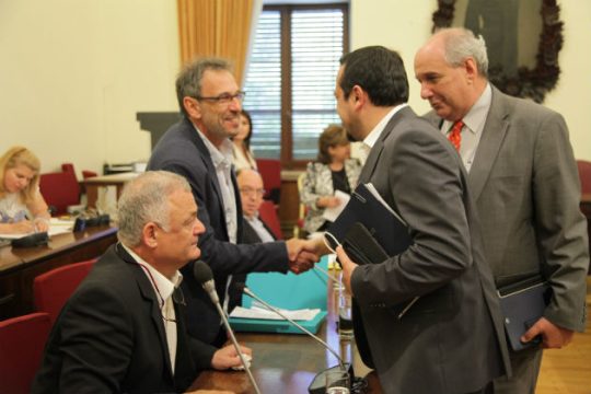 Μαραθώνια συνεδρίαση για την ΕΡΤ