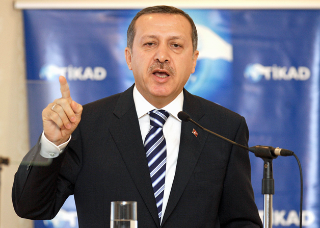 Η αυτοδυναμία του AKP «τρίζει»