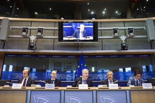 Με καθυστέρηση η συνεδρίαση του Brussels Group