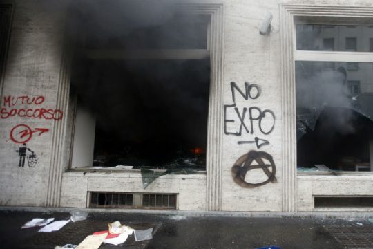 Expo 2015: Σοβαρά επεισόδια στο Μιλάνο