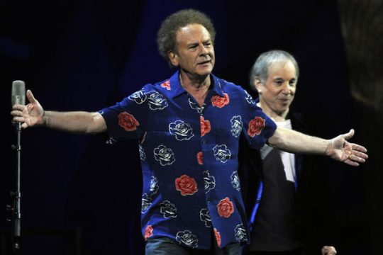 Ο Αρτ κάρφωσε τον Πολ