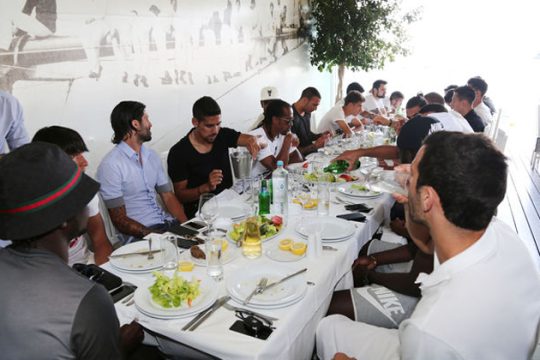 Κώστας vs Φράνκο