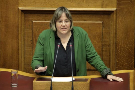 Ερώτηση της Β. Κατριβάνου για τον εκδημοκρατισμό της αστυνομίας