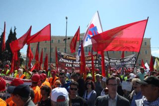 Κατάργηση της ρήτρας μηδενικού ελλείμματος ζητά το ΚΚΕ