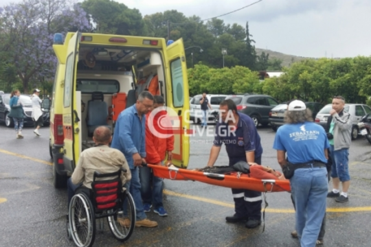 Συναγερμός από πτώση κεραυνού στην Κνωσό