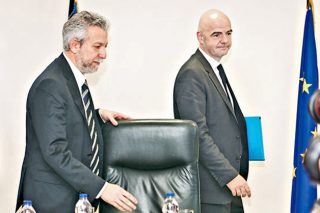 Ολα στον αέρα!