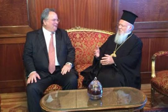 Τη στήριξη της κυβέρνησης έλαβε ο Ν. Κοτζιάς από το Οικουμενικό Πατριαρχείο