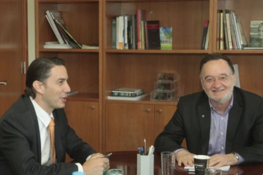 «Επιδιώκουμε συμφωνία συμβατή στις προγραμματικές δηλώσεις»