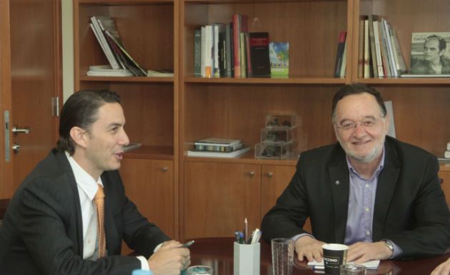 «Επιδιώκουμε συμφωνία συμβατή στις προγραμματικές δηλώσεις»
