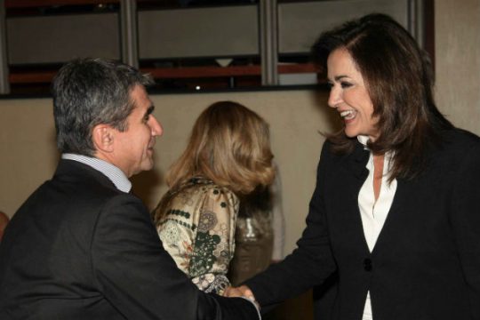 Πολιτική σπέκουλα με την αγωνία των πολιτών