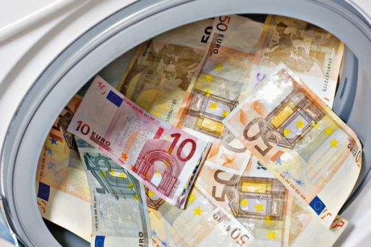 «Αφεση αμαρτιών» με φόρο 15%