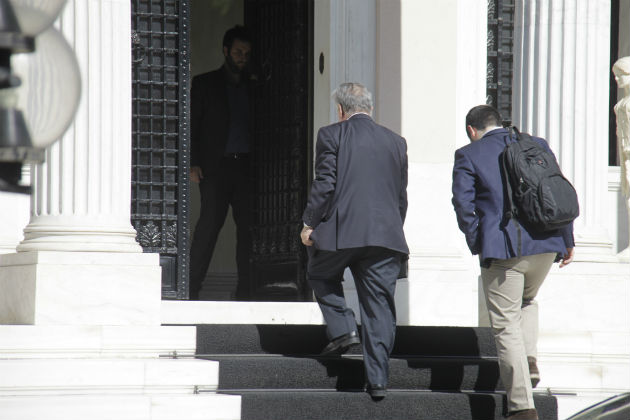 Αγώνας δρόμου για να κλείσουν οι εκκρεμότητες