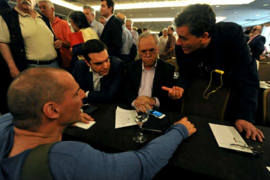 Στοχεύοντας σε έκτακτο Eurogroup στις 2 Ιουνίου