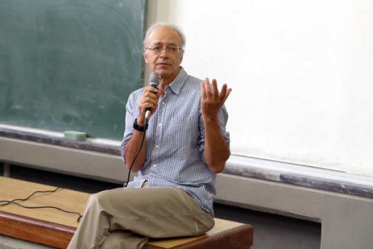 «Είμαστε καταναλωτικά και νωθρά όντα, καιρός να αλλάξουμε»