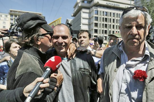 Αργία, Γιάνης και… αψιμαχίες