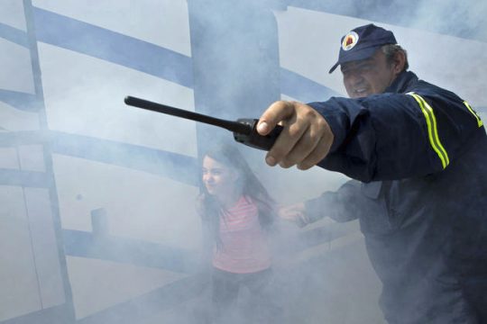 Τα παιδιά παίζουν και μαθαίνουν