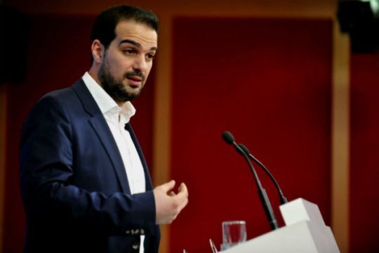 Live η ενημέρωση των συντακτών από τον Γ. Σακελλαρίδη