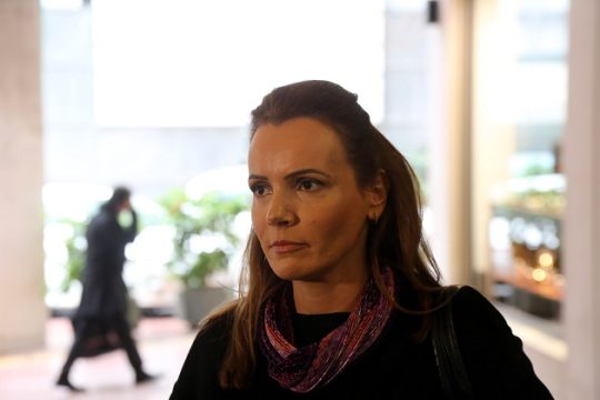 Μια παραίτηση – πολλά ερωτήματα