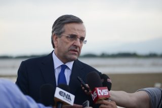 «Τους έβαλε το κόμμα…»