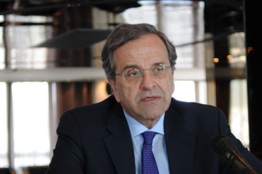 «Υπεκφυγή το δημοψήφισμα»
