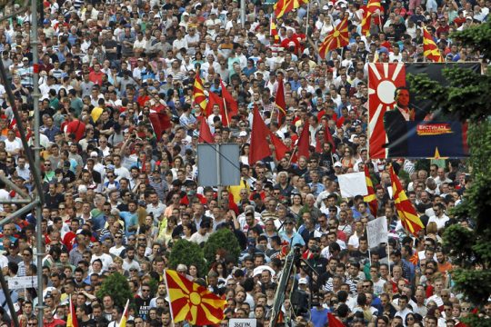 «Γκρούεφσκι, παραιτήσου»!