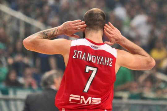 Στο χέρι του Σπανούλη