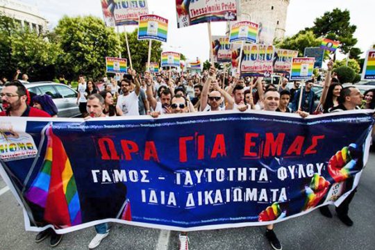 Βήματα μπροστά, αλλά με αργές ταχύτητες