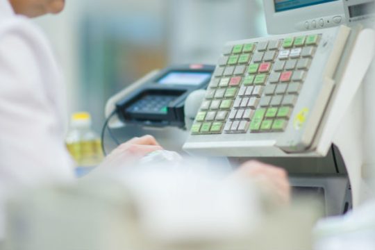 Αποχώρησε «οικειοθελώς» κατόπιν… τραμπουκισμού