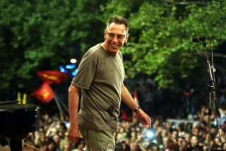 23 ατάκες για Τσακνή – Ταγματάρχη στην ΕΡΤ