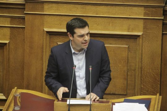 Σε Θεοδωράκη και Νικολόπουλο απαντά σήμερα ο Τσίπρας [Live]