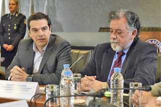 Ενημερώνουν τον Τσίπρα για το κύκλωμα της ΕΛ.ΑΣ.