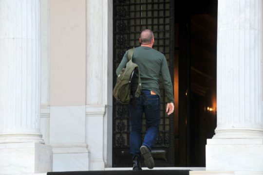 Κυβερνητικό συμβούλιο εν όψει του αυριανού Eurogroup