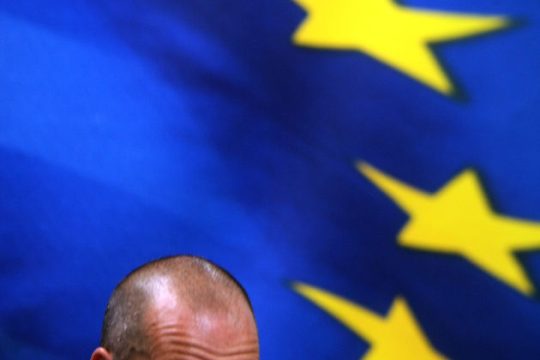 Στο τραπέζι ενιαίος συντελεστής ΦΠΑ 16%