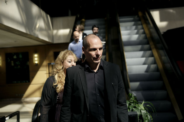 Οταν ο υπουργός δηλώνει… τρομοκρατημένος