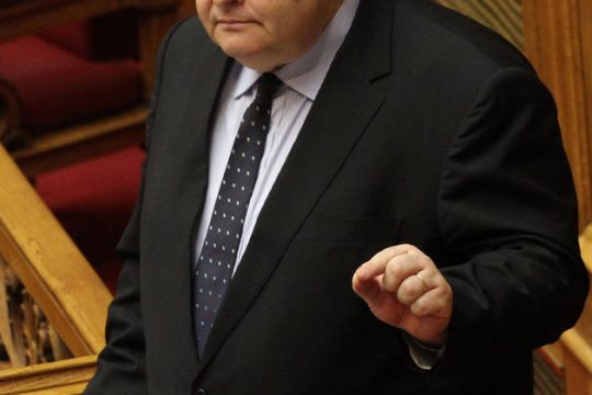 Στην αντεπίθεση με… ερωτήσεις