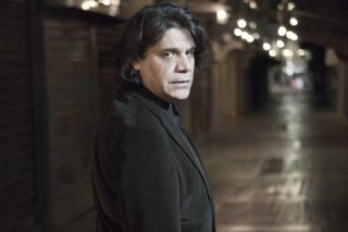 Σχεδίαζα μελωδίες τύπου Σοπέν και έγραψα το «Τρελή και αδέσποτη»