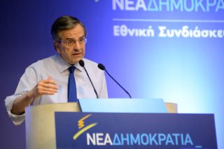 Αυτοπαγιδευμένη θεωρεί την κυβέρνηση η Ν.Δ.