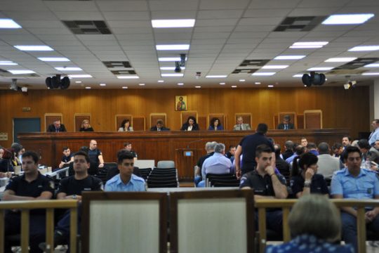 Αντικρουόμενες απόψεις [ 26-06-15 ]
