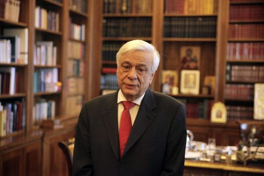 Υπέγραψε με… βαριά καρδιά