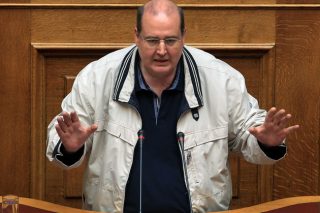 Ιστορική καταστροφολογία στη Βουλή