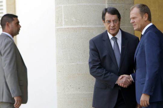 Ευρύ φάσμα θεμάτων συζήτησαν Αναστασιάδης και Τουσκ